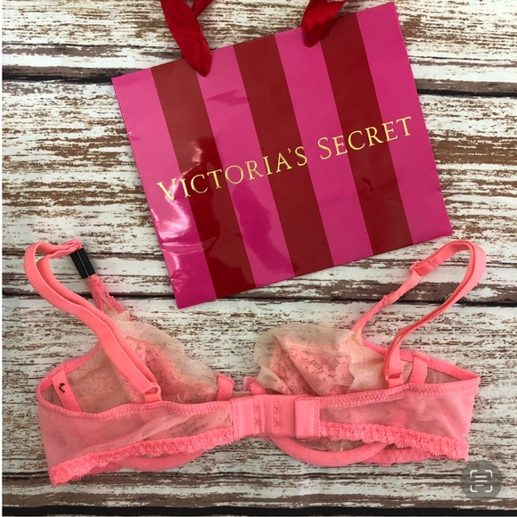 New Victoria’s Secret Lace Bra Size 32A - Unlined Demi - Picture 4 of 6